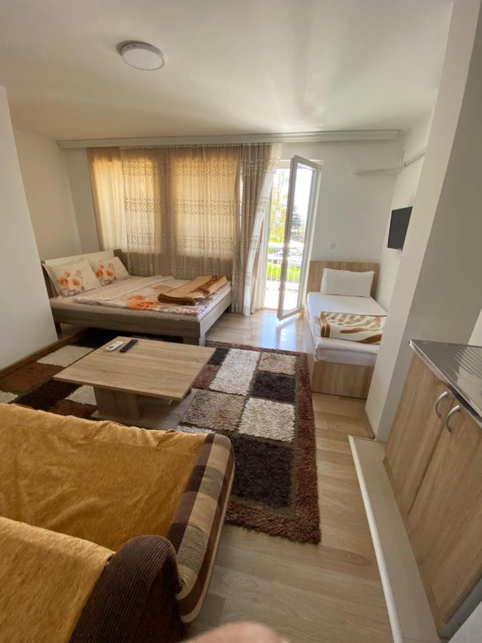 Venecia Plaza Struga Hotel Exterior photo